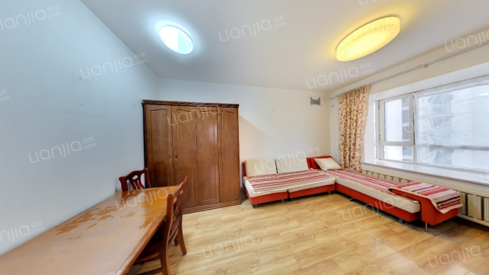 伊顿玫瑰公寓二手房实景图