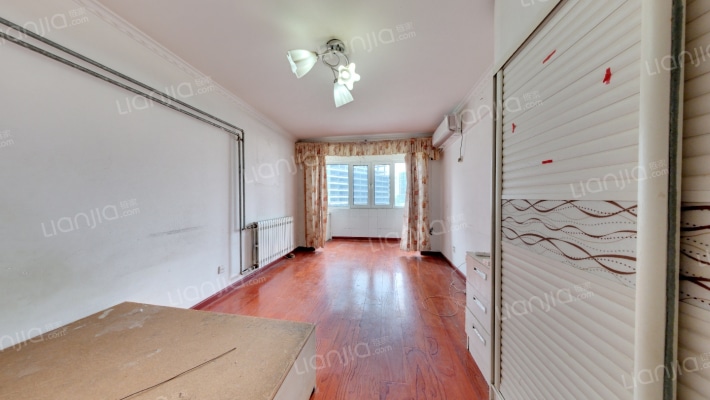 南公司小区北区二手房实景图