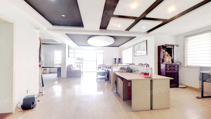 盛泽财富中心二手房实景图