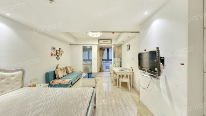 黄金海岸五期二手房实景图