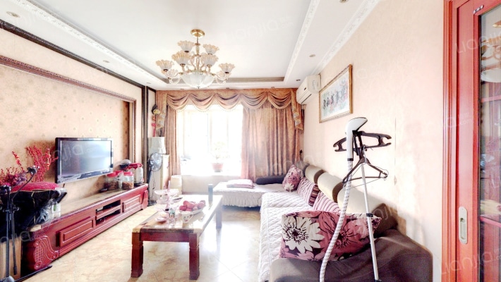 隆鑫花漾岭二手房实景图