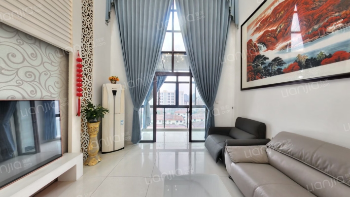 恒荣泰广场二手房实景图