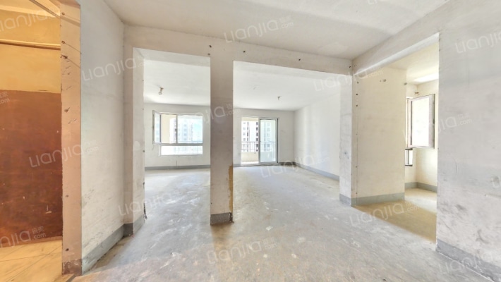 世茂东外滩二手房实景图