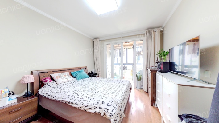 天安恒隆花园二手房实景图