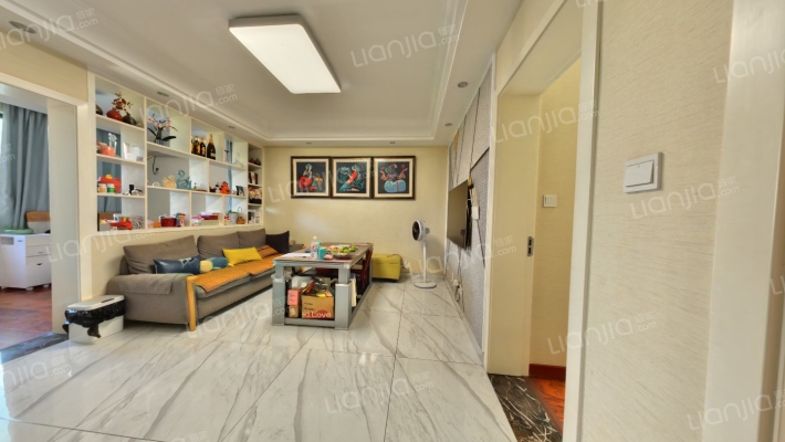 长睦家苑二手房实景图