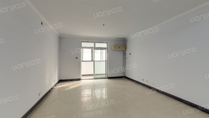 西亚斯教师公寓二手房实景图