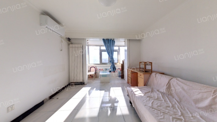 卫生局党校二手房实景图