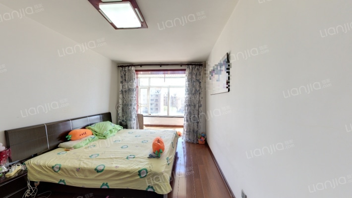 万通B区二手房实景图