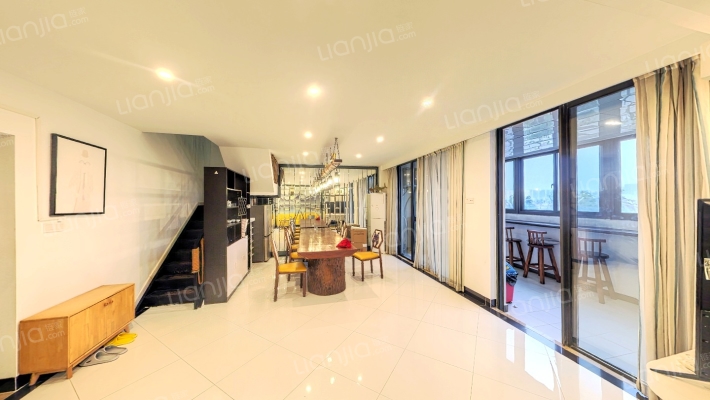 华盛中央公园二手房实景图