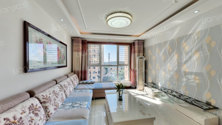 美域新城二手房实景图