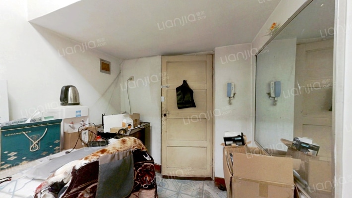 省保险公司宿舍二手房实景图