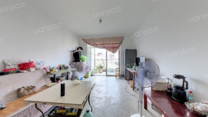 成博小区二手房实景图