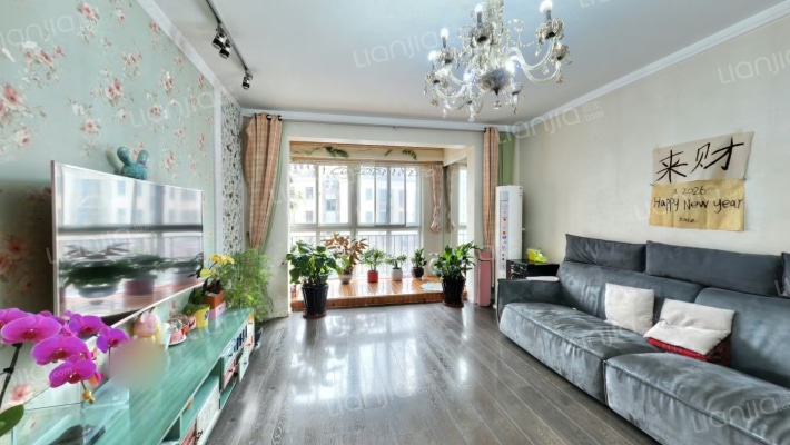 逸树家小区二手房实景图