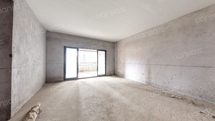 万科富中翡翠传奇森林公园二手房实景图