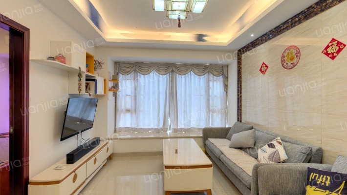 俪宝龙马花园二手房实景图