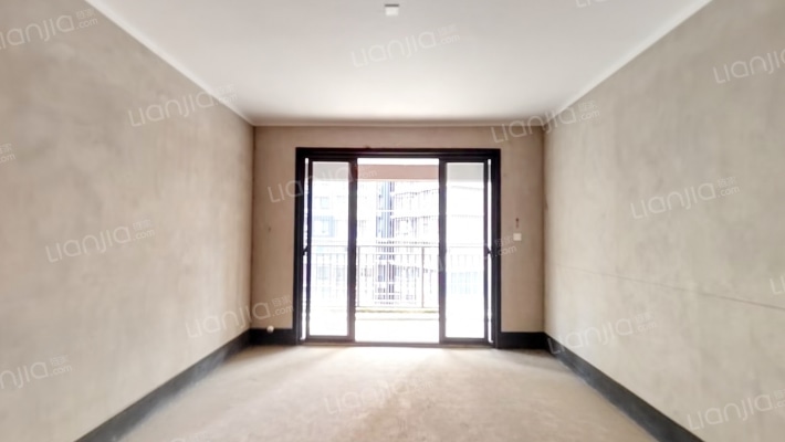 彰泰·名都二手房实景图