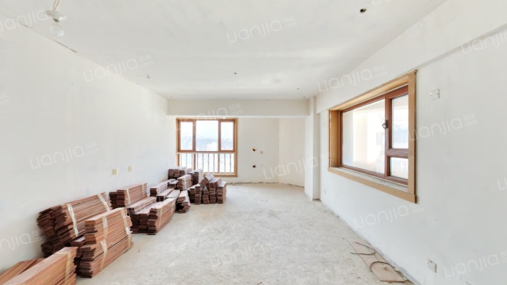 嘉璐天堡二手房实景图