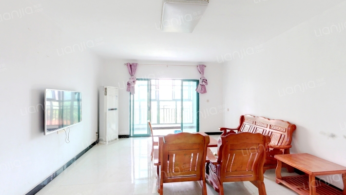 天鹅堡二手房实景图