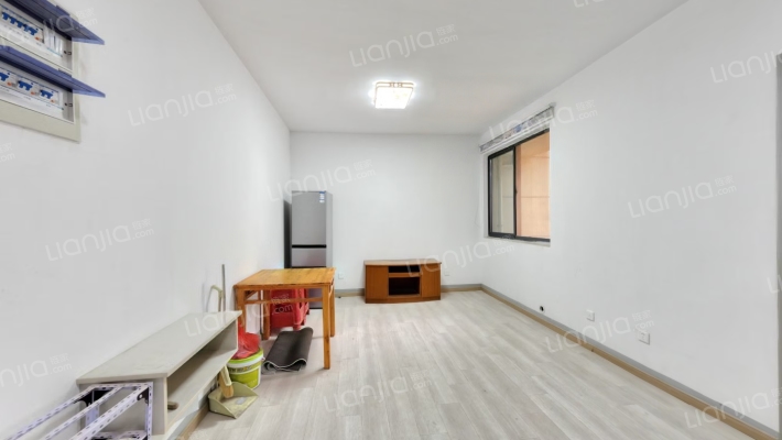 康和家园二手房实景图