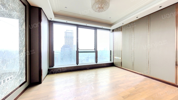 恒大解放碑中心二手房实景图