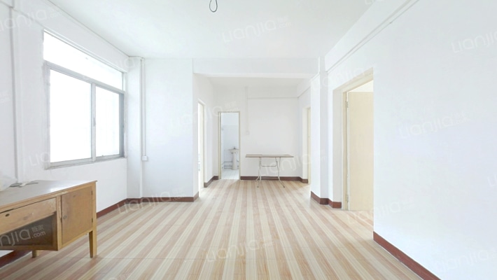 方海公寓二手房实景图