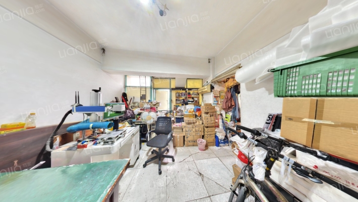 鸿达汽配广场二手房实景图