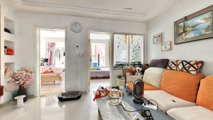 富甲小区二手房实景图