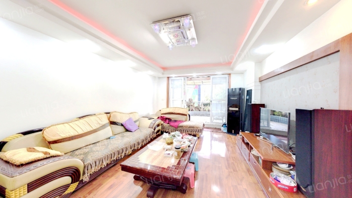 育松名家楼二手房实景图