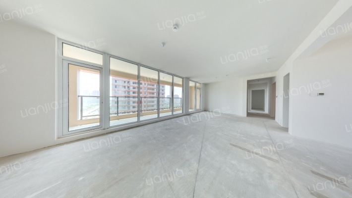 中欧青特滨湖国际二手房实景图