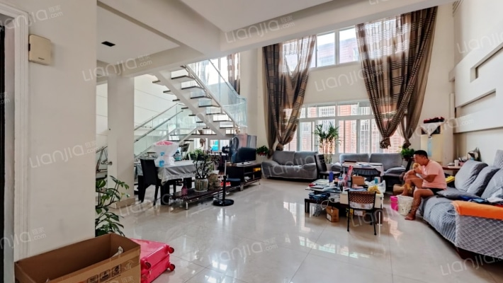 岳荣社区第三网格二手房实景图