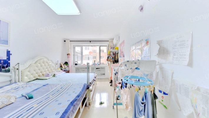 新发小区二手房实景图