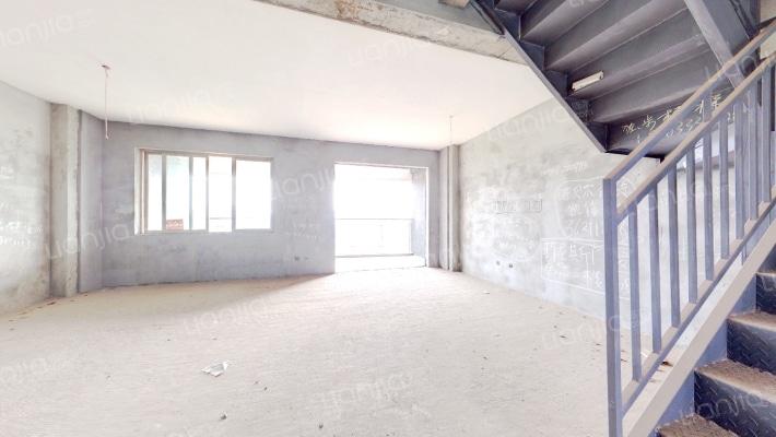 麓岛二手房实景图