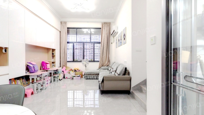 天琴阁二手房实景图