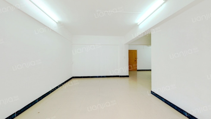 新兴大厦二手房实景图