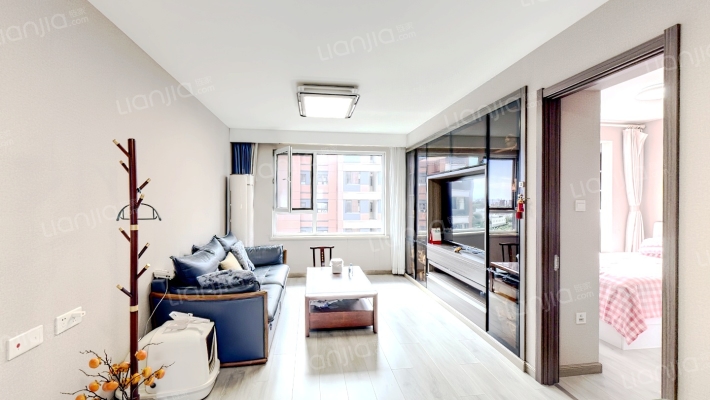 万科翡翠四季C3区二手房实景图