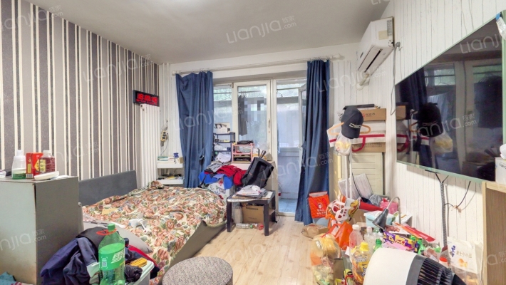 安装宿舍二手房实景图