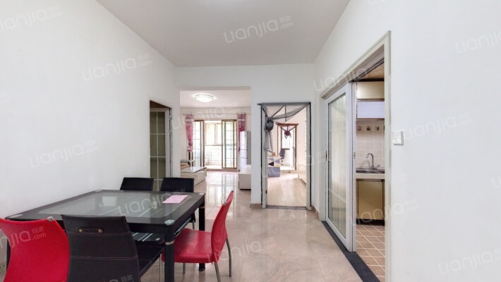 地中海阳光二手房实景图