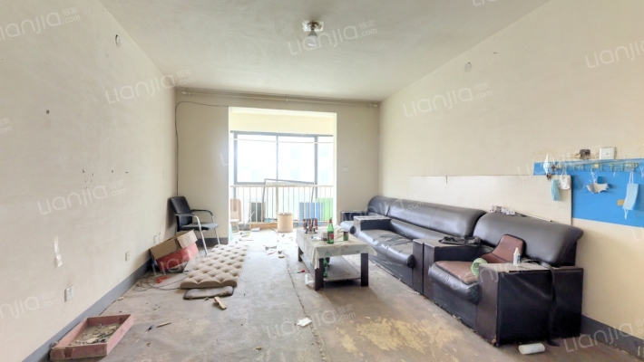 东美家园二手房实景图