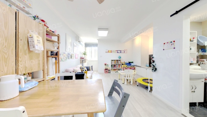 铁岭路10弄二手房实景图