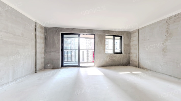 钢旅蓝郡二手房实景图