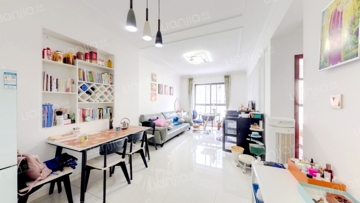 润莱金座二手房实景图