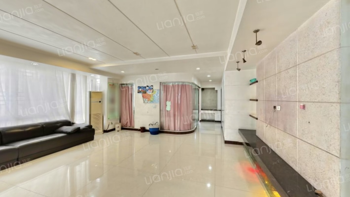新湖花园二手房实景图