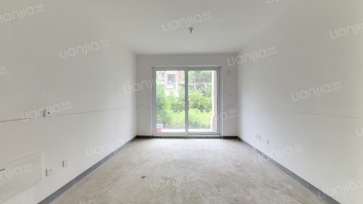 湖光晨樾二手房实景图