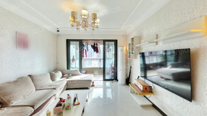 恒大绿洲东区二手房实景图