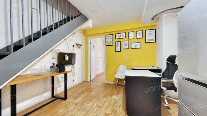 空港晶座二手房实景图