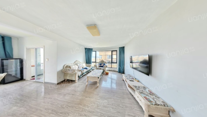 泊金湾二手房实景图