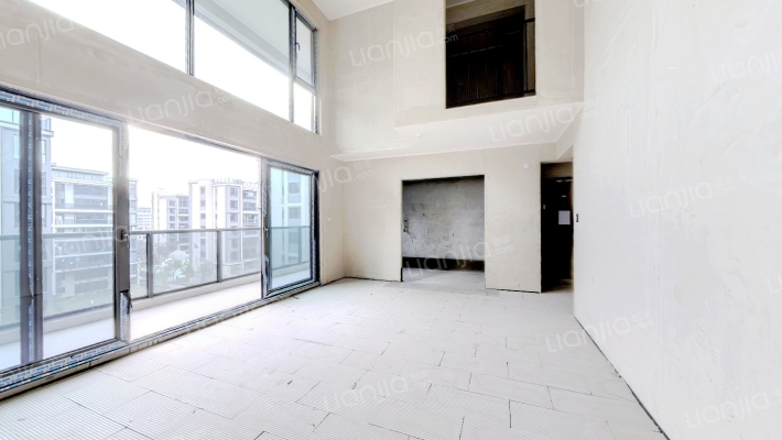 金科博翠宸章二手房实景图