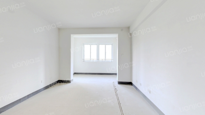 翡翠杏山二手房实景图