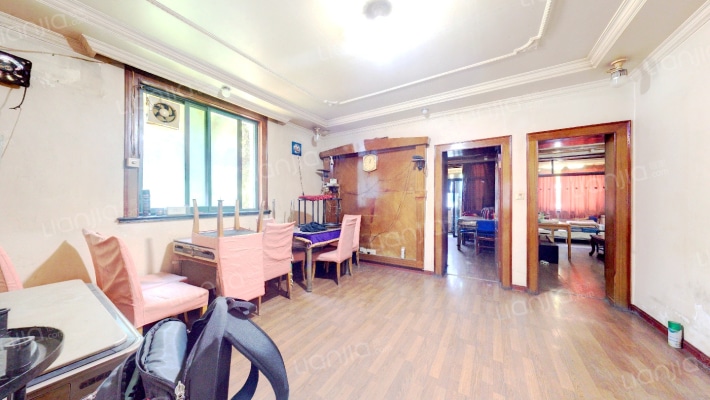 复新小区二手房实景图