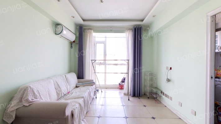 精装两居 建设路繁华地段 房本满无贷款-客厅